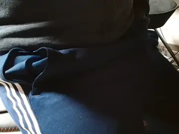 Stripchat Free Porn Cam of blow2gold