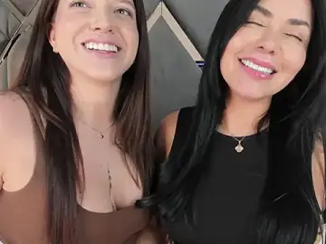 Stripchat Best live sex cam show of emperatriz_reyes