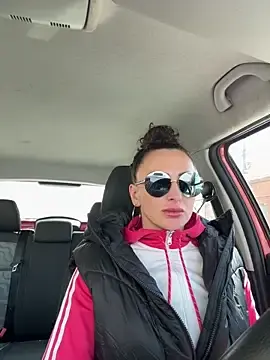 Stripchat Free Porn Cam of Caramellaa