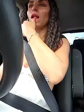 Stripchat Sex Cam of Izabella_Bella