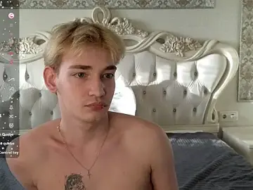 Stripchat Live Sex of Julian_wins