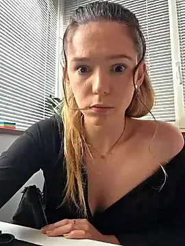 Stripchat Live Sex of lucie_mehott