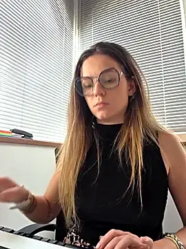 Stripchat Best live sex cam show of lucie_mehott