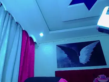 Stripchat Sex Cam of NahomiCamper