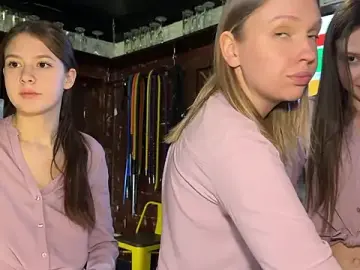 Stripchat Live Sex Cam of dirtypub