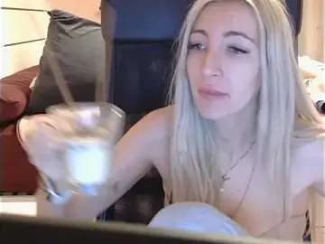 Stripchat Free Live Porn of BarbieBlondieGirl