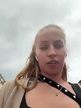 Stripchat Sex Cam of Mrs_Mr_007