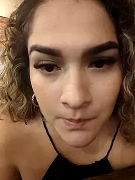Stripchat Free Live Porn of Sara_smiiith211