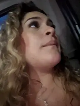 Stripchat Sex Chat of Sara_smiiith211