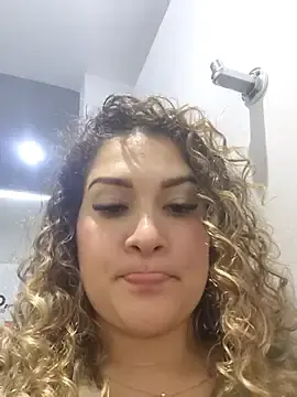 Stripchat Free Live Porn of Sara_smiiith211