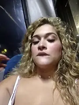 Stripchat Best live sex cam show of Sara_smiiith211