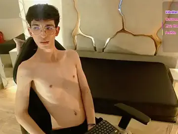 Stripchat Best live sex cam show of kaii_tay1