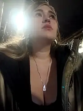 Stripchat Free Porn Cam of miss_berlyn