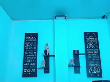 Stripchat Nude Webcam of CHLOE_THUNDERS