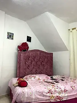 Stripchat Watch Live Sex Cams of Rossestoner