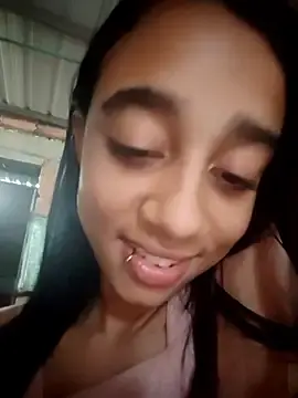 Stripchat Live Sex Cam of Zoe_Sweett18