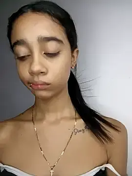 Stripchat Live Sex of Zoe_Sweett18
