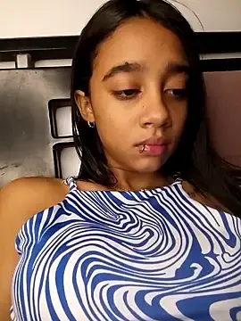 Stripchat Free Porn Cam of Zoe_Sweett18