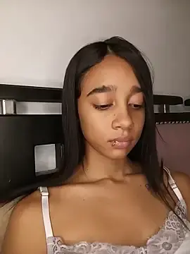 Stripchat Free Live Porn of Zoe_Sweett18