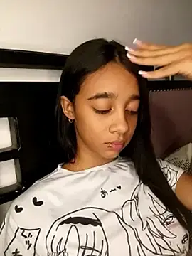Stripchat Live Sex Cam of Zoe_Sweett18