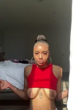 Stripchat Free Porn Cam of Davineniy
