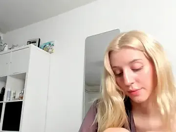 Stripchat Watch Live Sex Cams of KenzieDawton