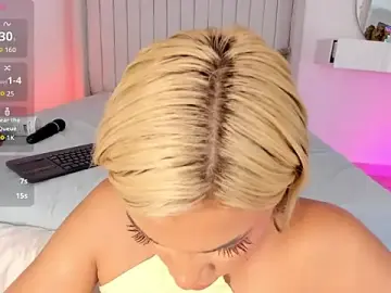 Stripchat Live Sex Cam of Shelynna_azzul