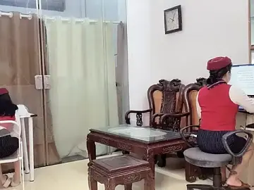 Stripchat Free Porn Cam of Mono-Stewardesss