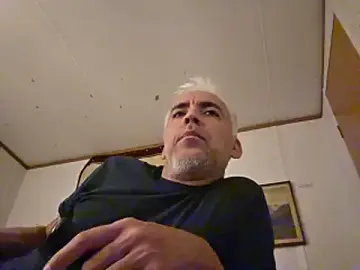 Stripchat Live Sex Cam of Xoc8_