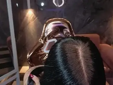 Stripchat Live Sex Cam of _mia_collins_b_