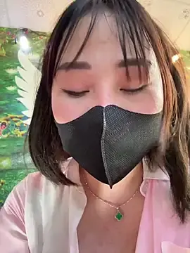 Stripchat Live Sex of Emily-Nguyen