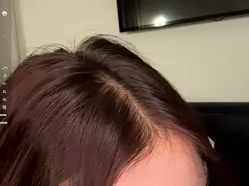 Stripchat Live Porn of Ur_neighbor_Kira