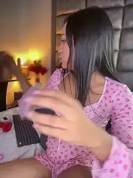 Stripchat Live Sex Cam of Ashly_Miller