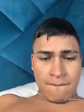 Stripchat Watch Live Sex Cams of Emiliano_Reyes