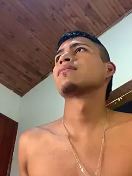 Stripchat Sex Chat of Emiliano_Reyes