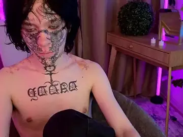 Stripchat Free Porn Cam of em0_b0y