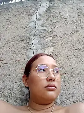 Stripchat Nude Webcam of young_dairy01