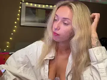 Stripchat Free Porn Cam of _Kiss_me_hard_