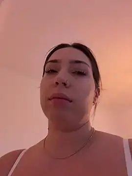 Stripchat Adult Webcam of KimArts