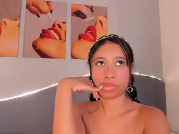 Stripchat Free Porn Cam of _VelvetFox