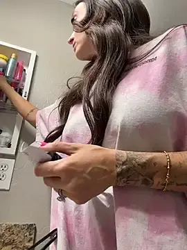Stripchat Watch Live Sex Cams of Kate-Paul