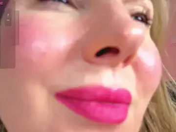 Stripchat Nude Webcam of Nicole_hard_nipples