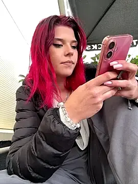 Stripchat Live Sex Cam of RiriRoseey