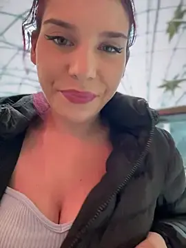 Stripchat Adult Webcams of RiriRoseey