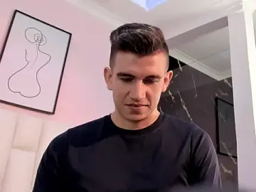 Stripchat Free Live Porn of MikaelSlow