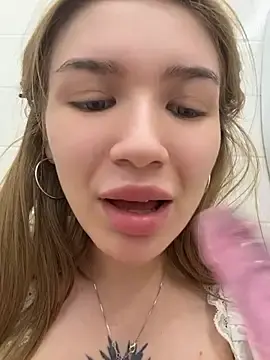Stripchat Best live sex cam show of FlashTitsRoyal