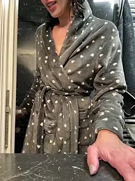 Stripchat Sex Cam of RedAssHottie