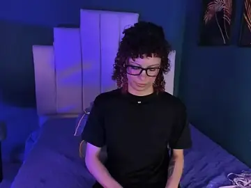 Stripchat Free Live Porn of AliceMadnes