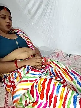 Stripchat Sex Cam of RED_CHILLY_QUEEN