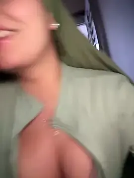 Stripchat Sex Cam of lalilamassu1